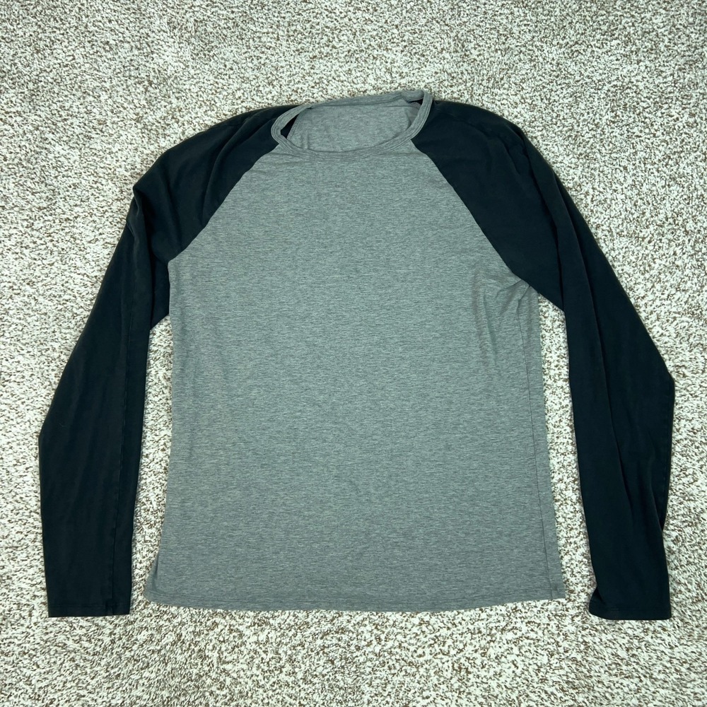 Lululemon Shirt Mens Medium Gray Colorblock Raglan Long Sleeve Running Gym Tee